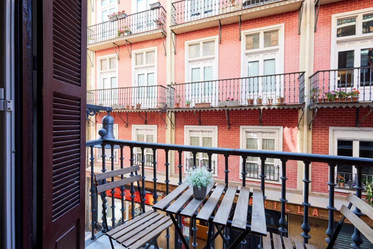 Ferienwohnung Apartamento Boutique Centro Zapateria 45 Pamplona Exterior foto