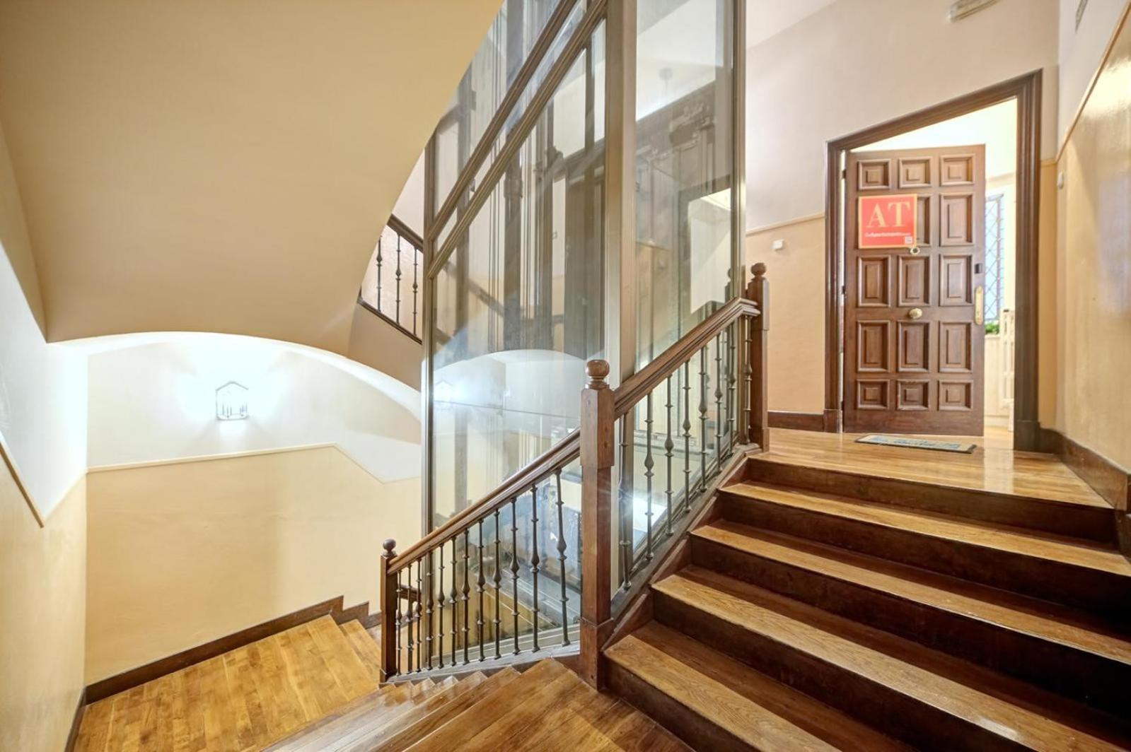 Ferienwohnung Apartamento Boutique Centro Zapateria 45 Pamplona Exterior foto