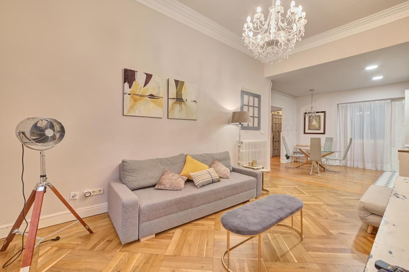 Ferienwohnung Apartamento Boutique Centro Zapateria 45 Pamplona Exterior foto