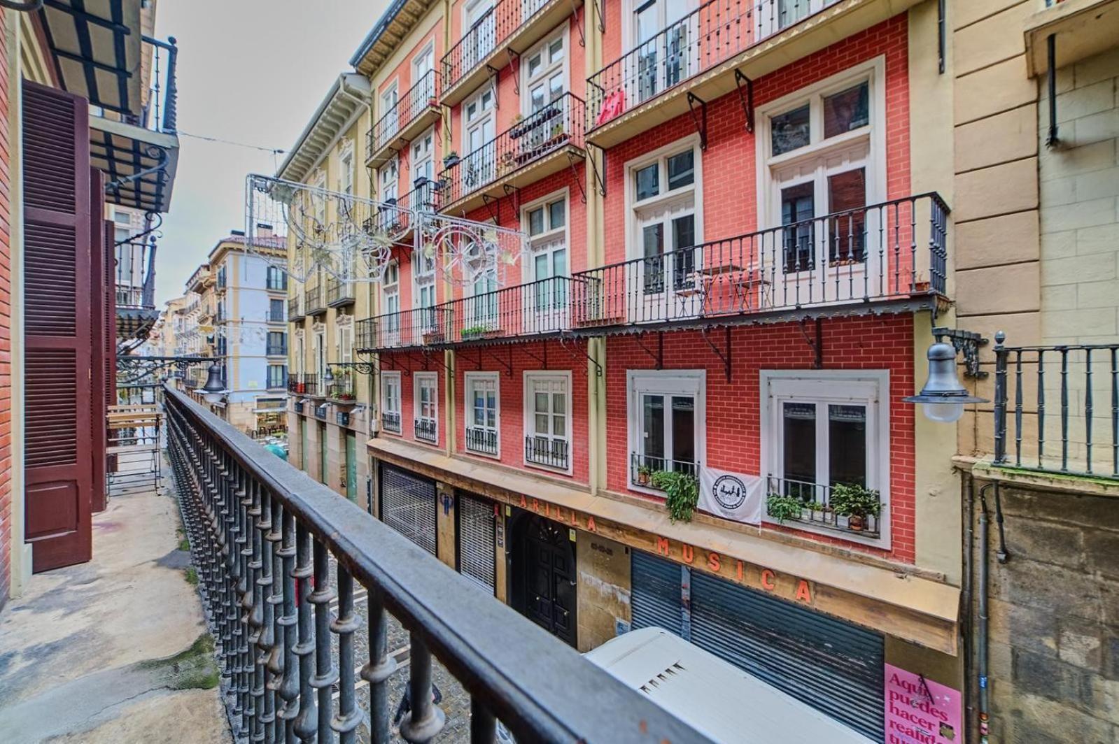 Ferienwohnung Apartamento Boutique Centro Zapateria 45 Pamplona Exterior foto