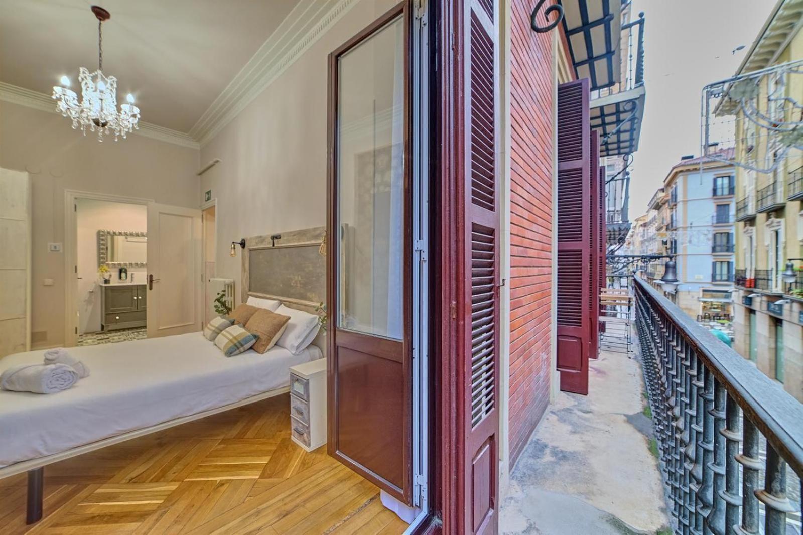 Ferienwohnung Apartamento Boutique Centro Zapateria 45 Pamplona Exterior foto