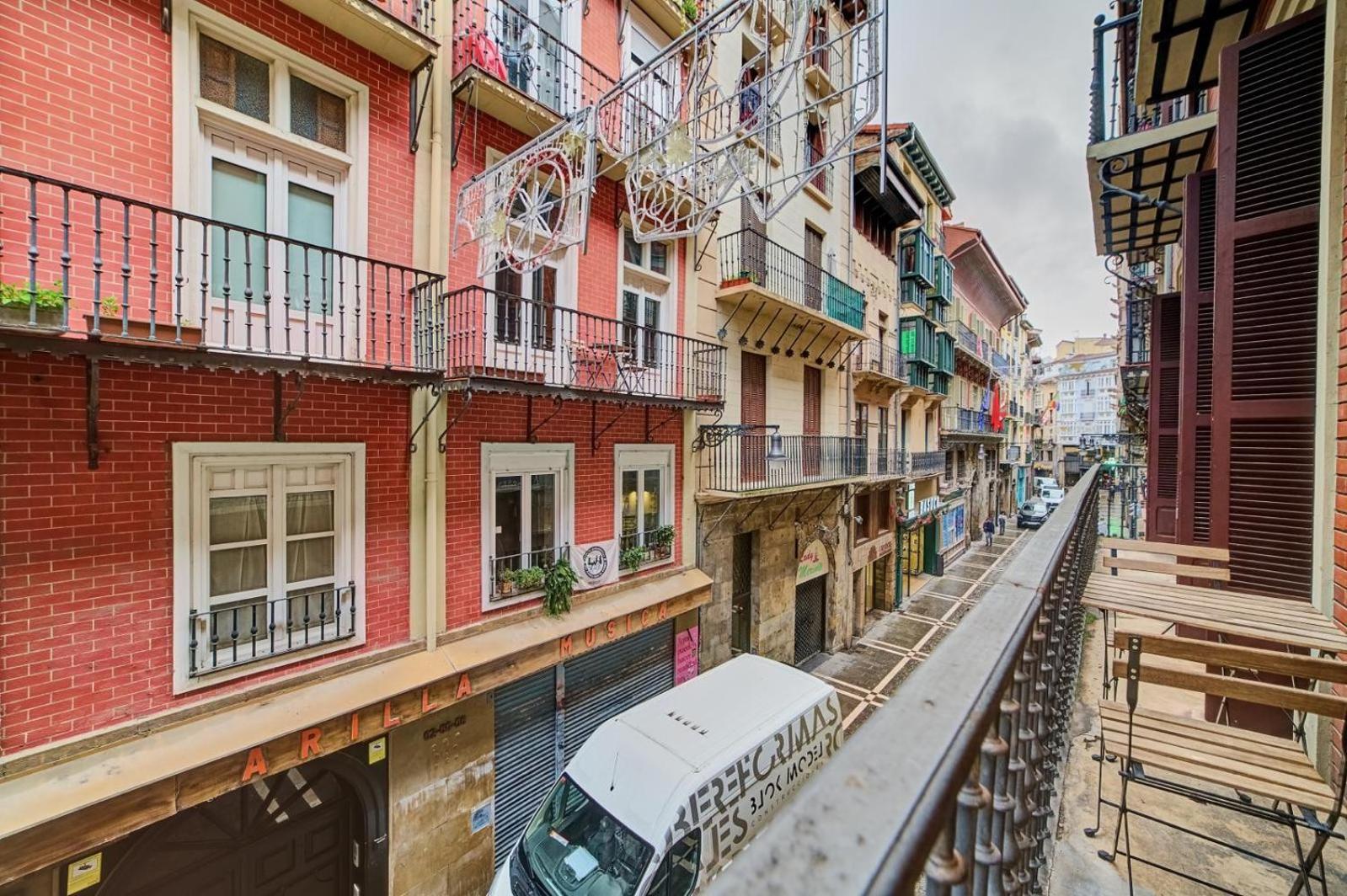 Ferienwohnung Apartamento Boutique Centro Zapateria 45 Pamplona Exterior foto